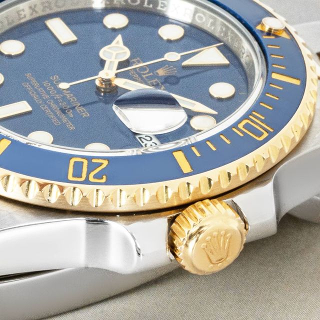 Rolex Submariner 116613 LB Image 2